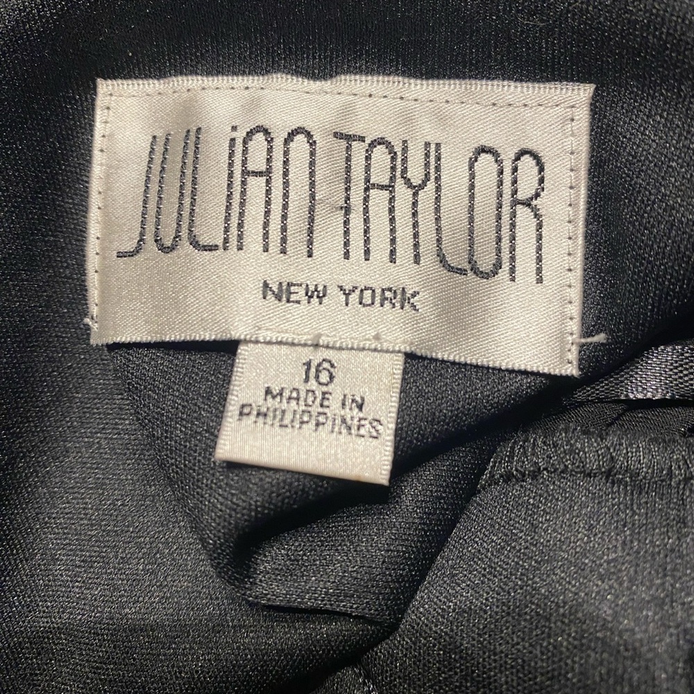 Black dress Julian Taylor size 16 - Picture 9 of 9
